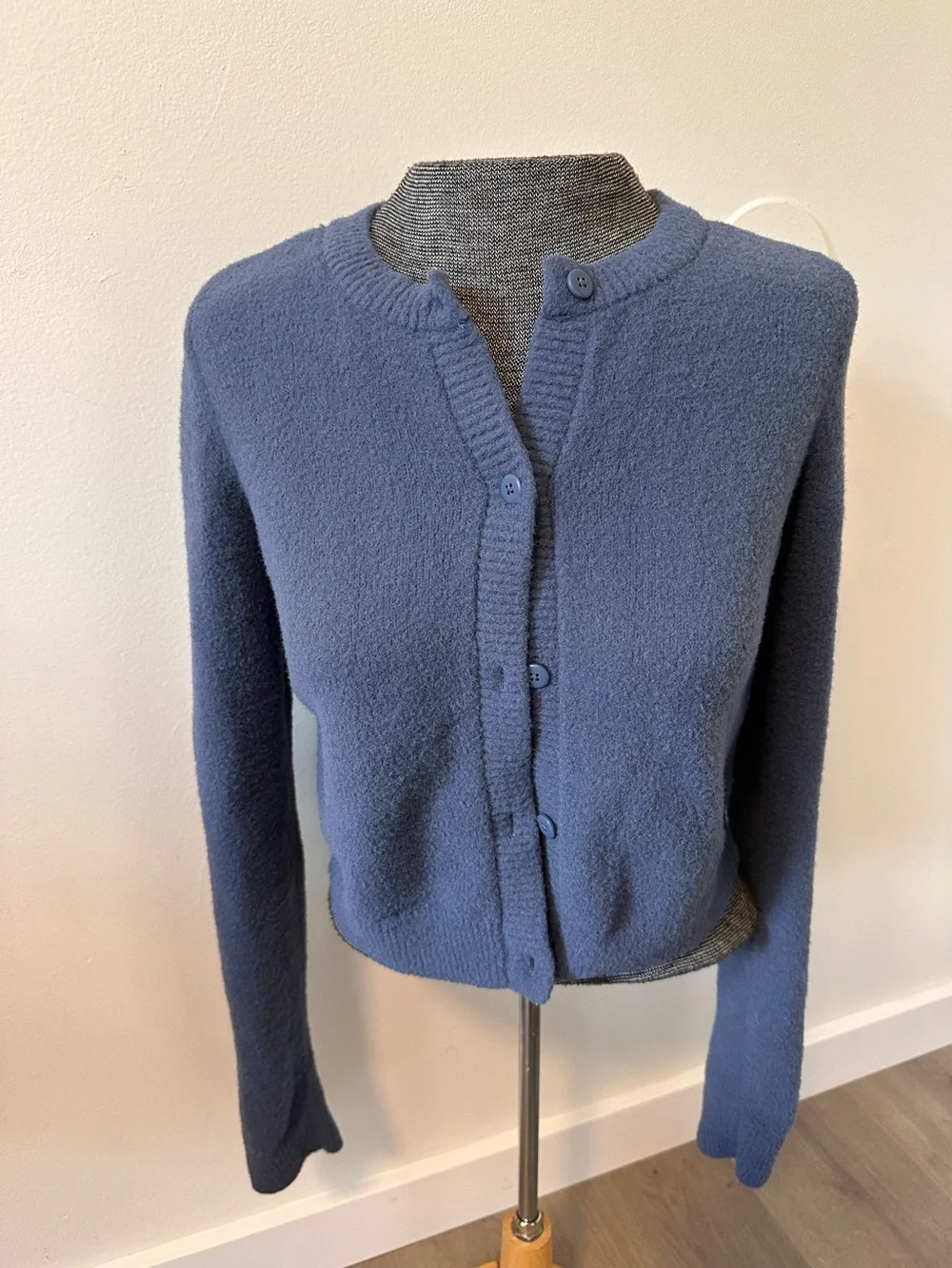 ALO Yoga Dusty Blue Button-Front Crewneck Cardigan